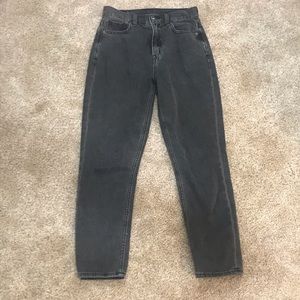 ❌ SOLD ❌ Black American Eagle High Rise Mom Jeans
